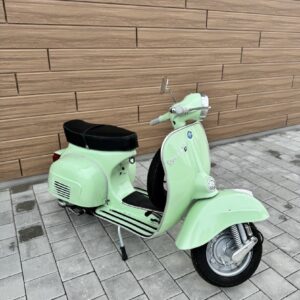 Vespa GTR grün