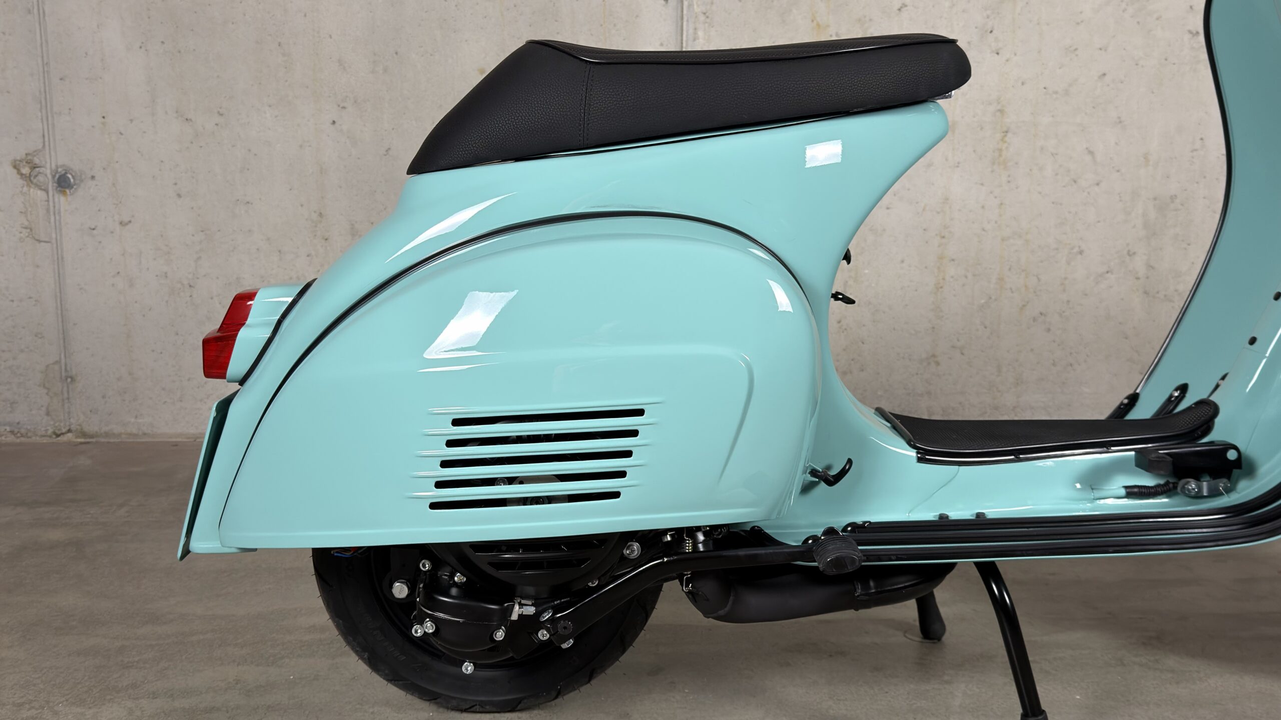 Vespa-Cristian-46-001-Vespa-Super-221-002