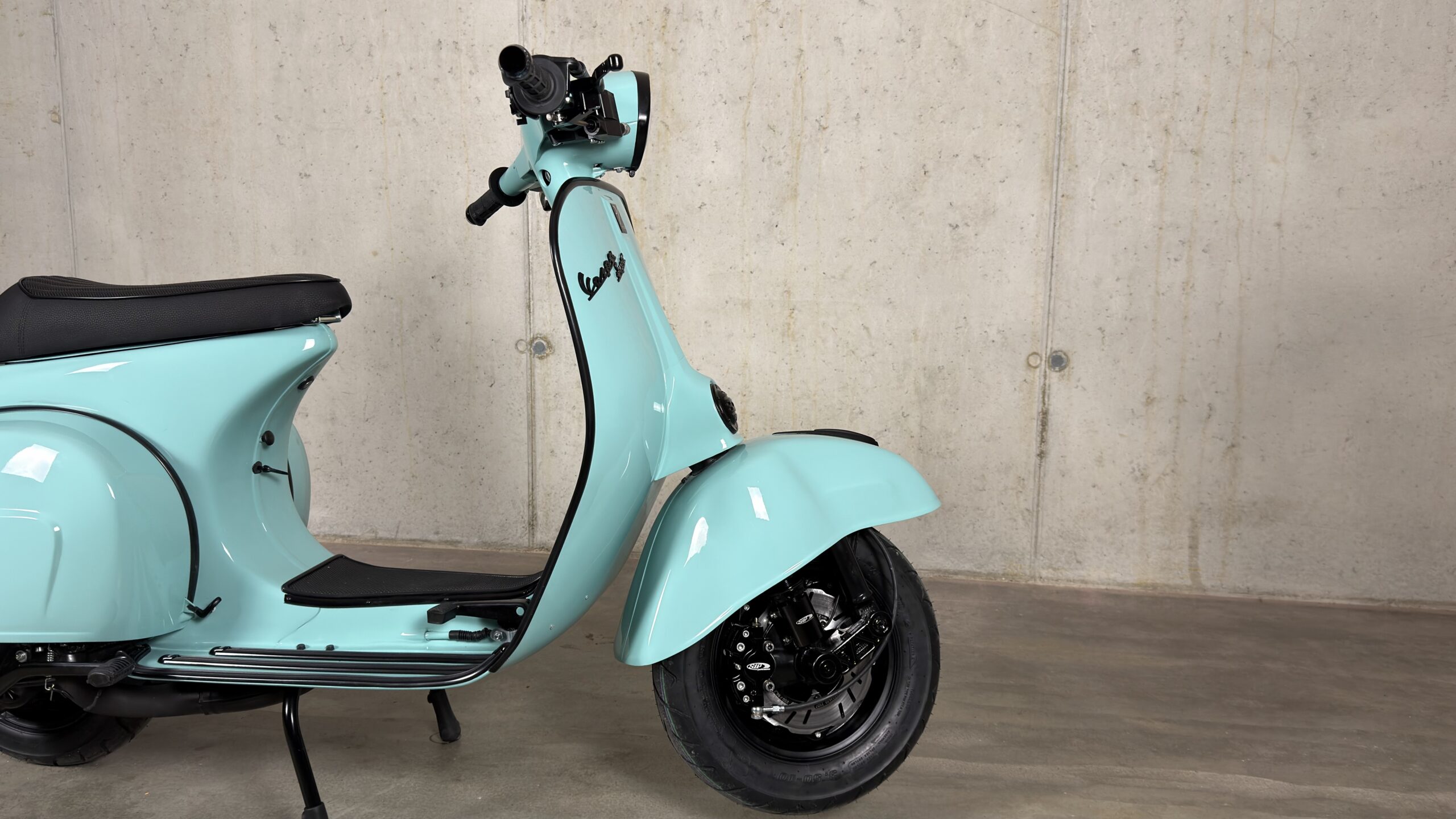 Vespa-Cristian-46-001-Vespa-Super-221-006