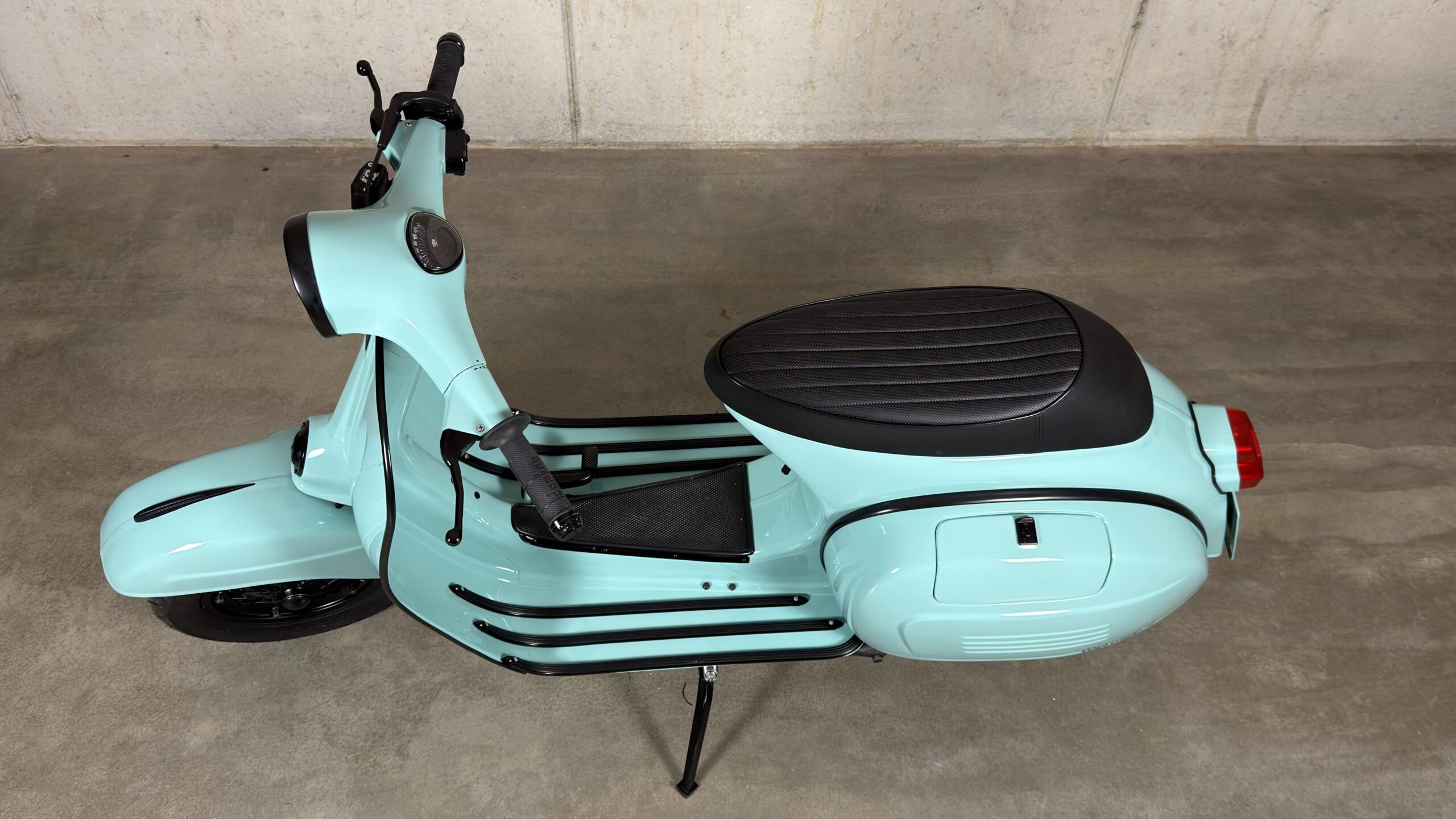 Vespa-Cristian-46-001-Vespa-Super-221-014