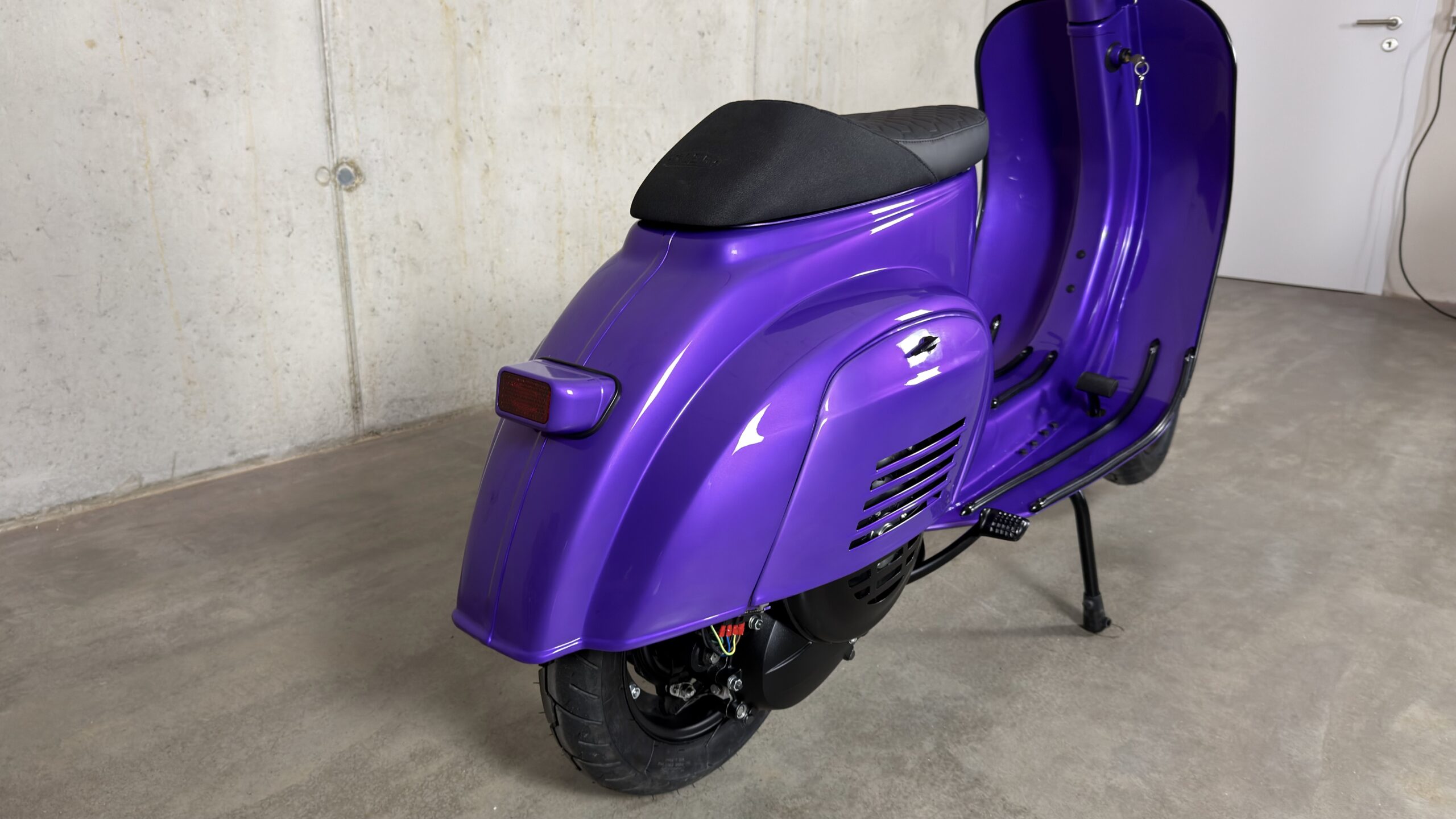 Vespa-Cristian-46-005-Vespa-V125-Viola-004