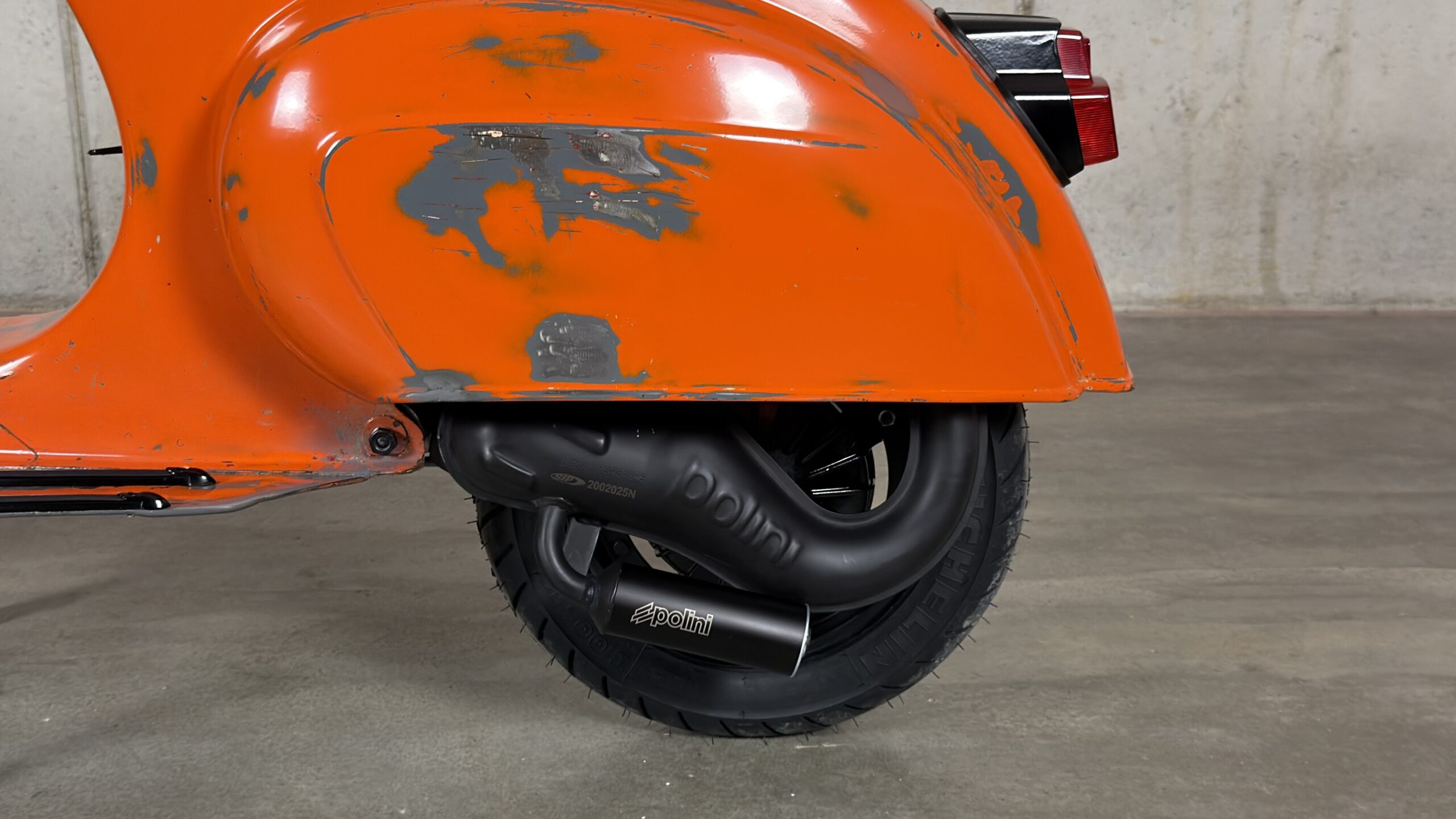 Vespa-Cristian-46-007-Vespa-Special-Arancia-008