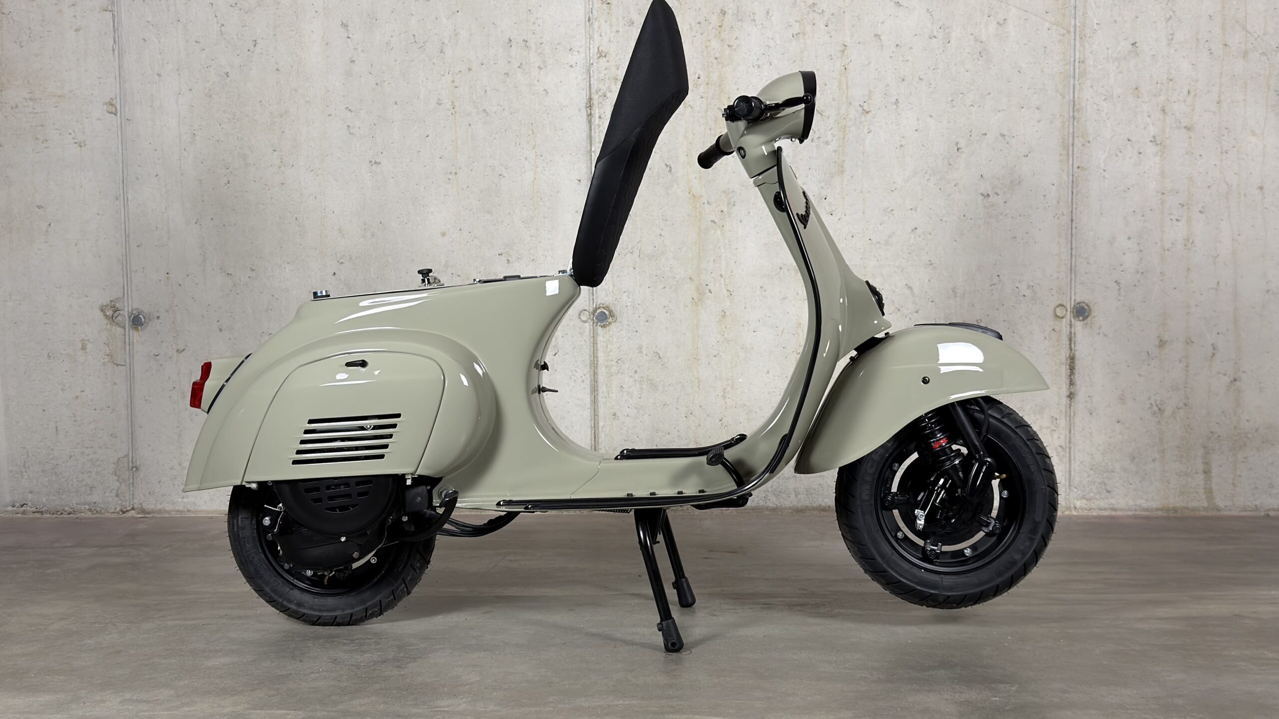 Vespa-Cristian-46-010-Vespa-V5A1T-Saggio-006